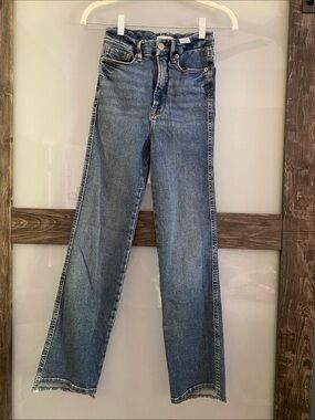 $151 msrp good American Good curve Straight Leg Jeans 00 revolve